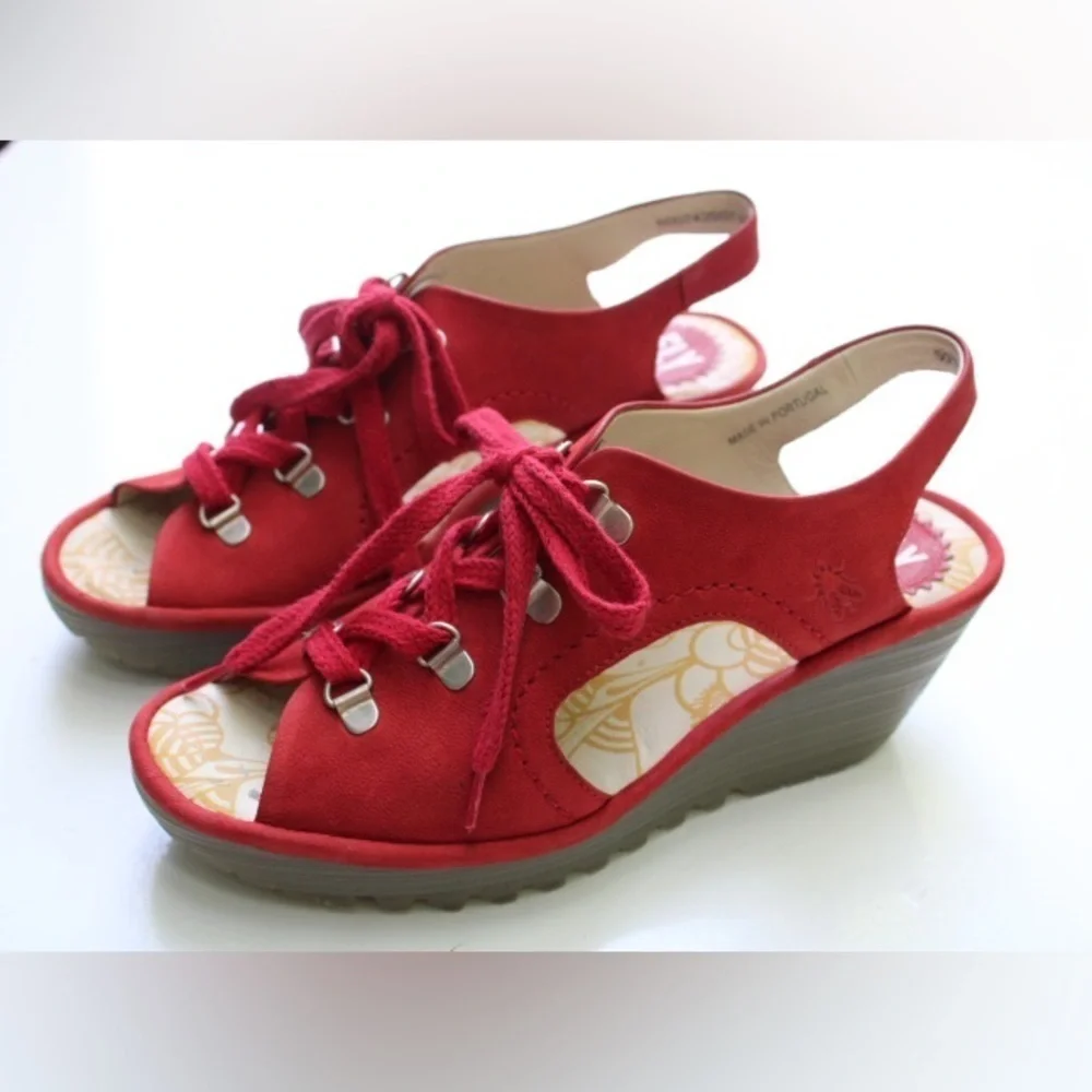 Fly London Ylfa wedges